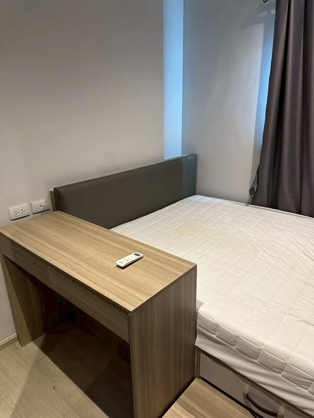 bedroom of Altitude Unicorn Sathorn