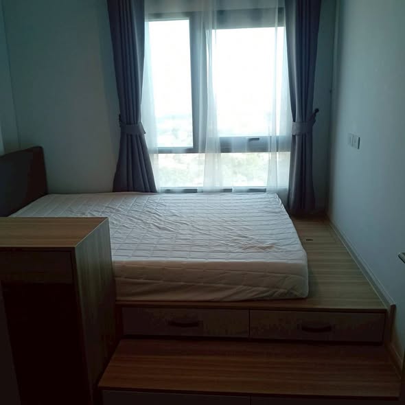 bedroom of Altitude Unicorn Sathorn