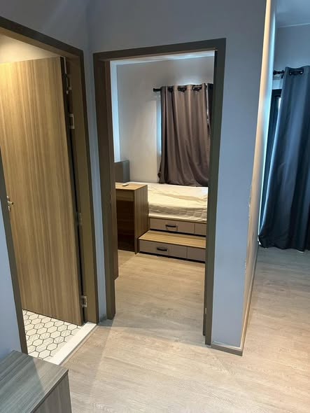 bedroom and room interior of Altitude Unicorn Sathorn