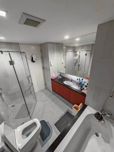 bathroom of Amanta Lumphini