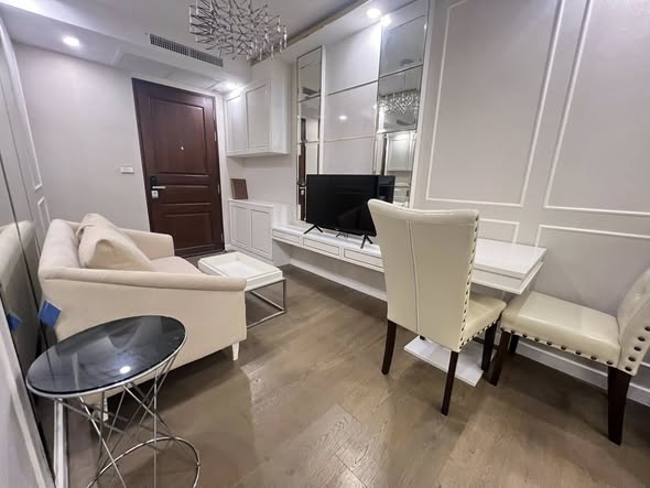 living room and bedroom of Amaranta Hotel