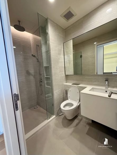 room interior and bathroom of ANIL Sathorn 12