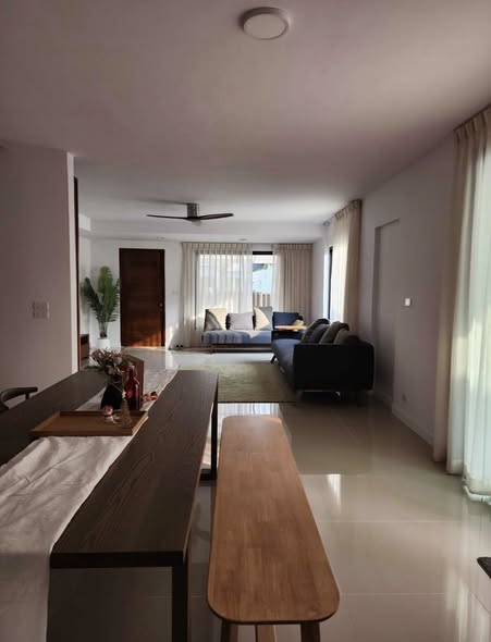 bedroom and living room and room interior of Areeya Mandarina Sukhumvit 77