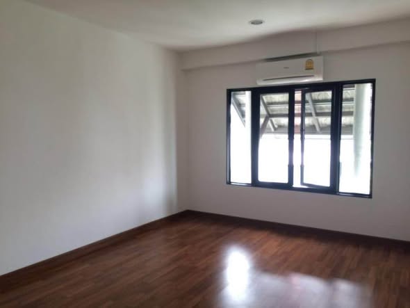 room interior of Areeya Mandarina Sukhumvit 77