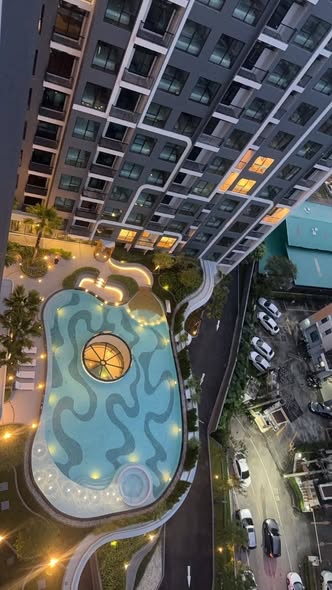 pool of Arise Charoen Mueang