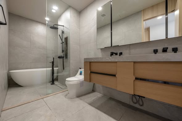bathroom of Aritier Penthouse At Ari