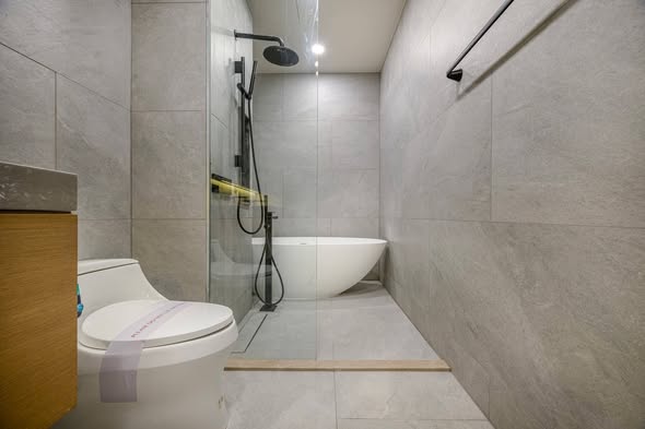 bathroom of Aritier Penthouse At Ari