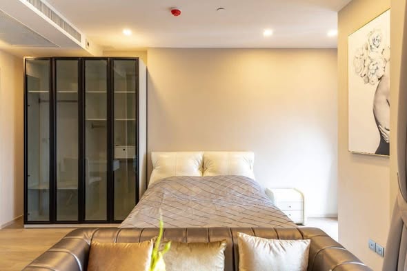 bedroom and room interior of ASHTON Asoke – Rama 9