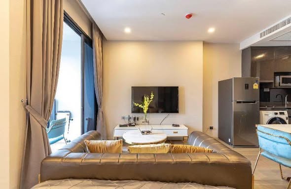 living room and bedroom of ASHTON Asoke – Rama 9