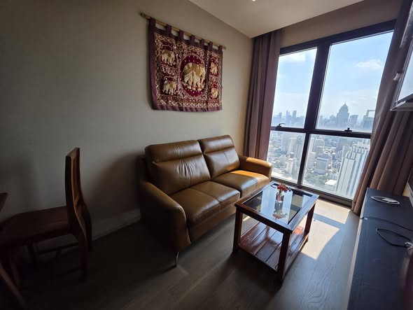 bedroom of Ashton Asoke
