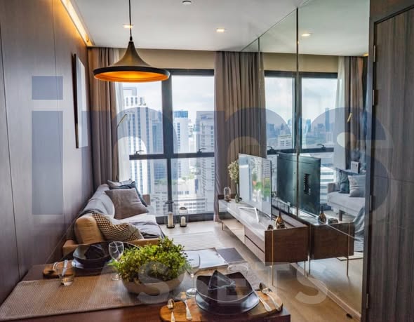 bedroom and living room of Ashton Asoke