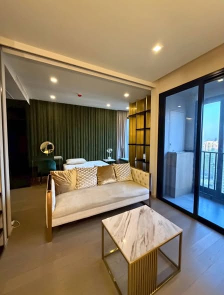 bedroom and living room of Ashton Asoke