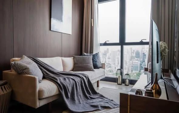 bedroom and living room of Ashton Asoke