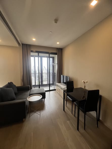living room and bedroom of Ashton Asoke
