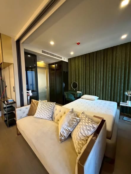 living room and bedroom of Ashton Asoke