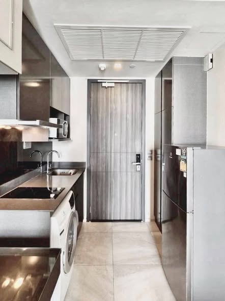 room interior and kitchen of Ashton Asoke