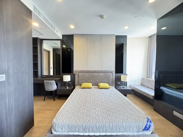 bedroom of Ashton Chula-Silom