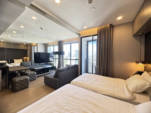 bedroom of Ashton Chula-Silom