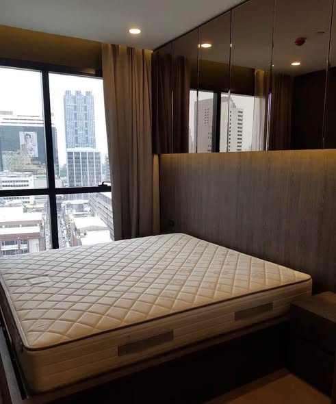 bedroom of Ashton Chula-Silom