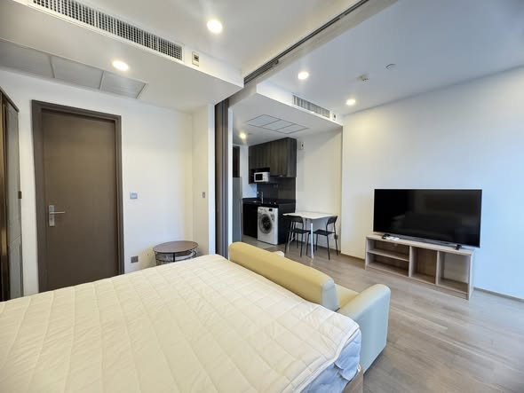 bedroom of Ashton Chula-Silom