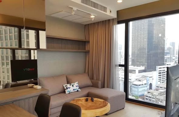 bedroom and living room of Ashton Chula-Silom