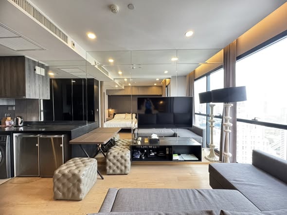 bedroom and living room and kitchen of Ashton Chula-Silom