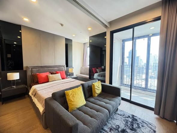 living room and bedroom of Ashton Chula-Silom