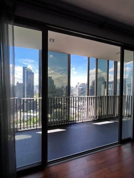 room interior of Ashton Morph 38