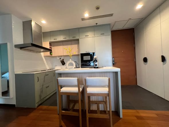room interior and kitchen of Ashton Morph 38