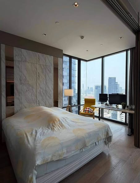 bedroom of Ashton Silom