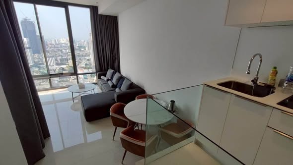 Ashton Silom