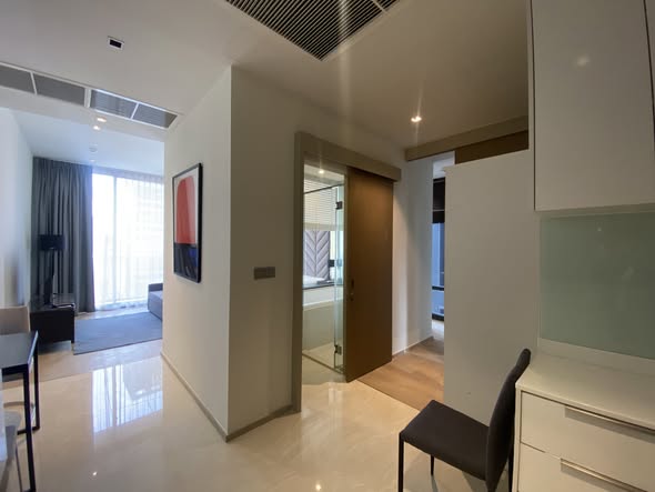 room interior of Ashton Silom