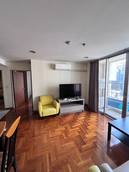 bedroom of Asoke Place