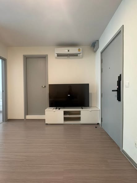 bedroom and room interior of Aspire Asoke-Ratchada
