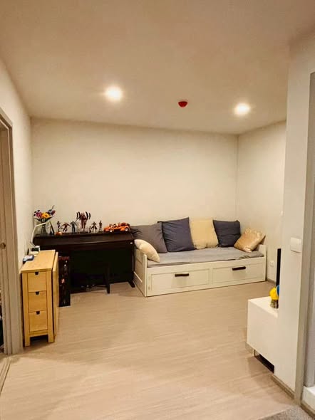 living room of Aspire Asoke-Ratchada