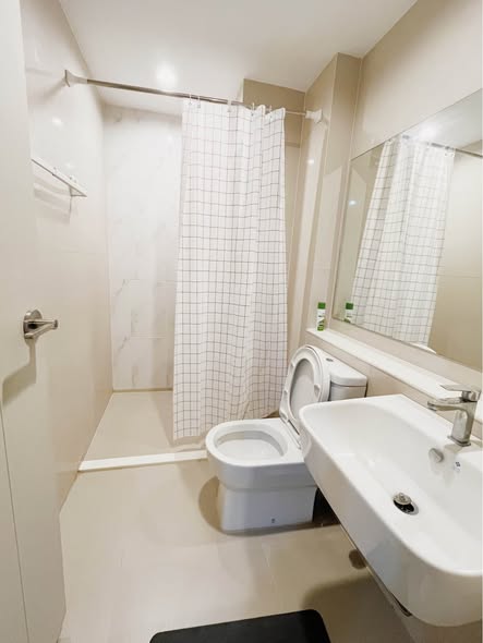 bathroom of Aspire Erawan Tower B