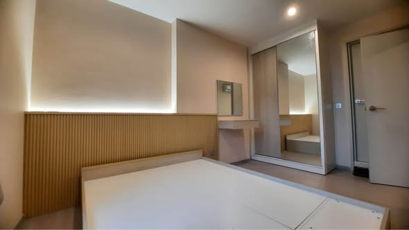 bedroom and bathroom of Aspire Erawan Tower B