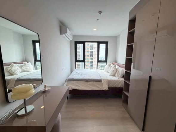bedroom and room interior of Aspire Onnut Station
