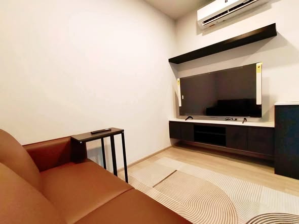 living room of Aspire Onnut Station