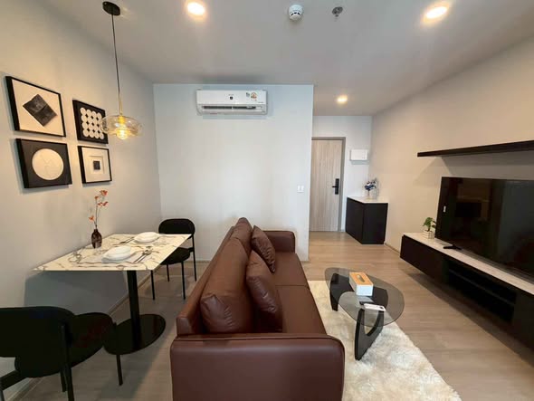 living room of Aspire Onnut Station