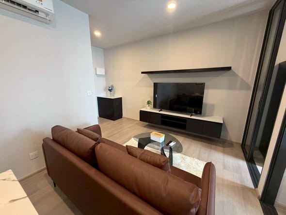 living room and kitchen of Aspire Onnut Station