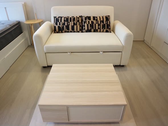 living room and room interior of Aspire Onnut Station