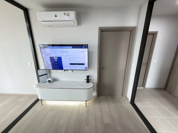 room interior of Aspire Onnut Station