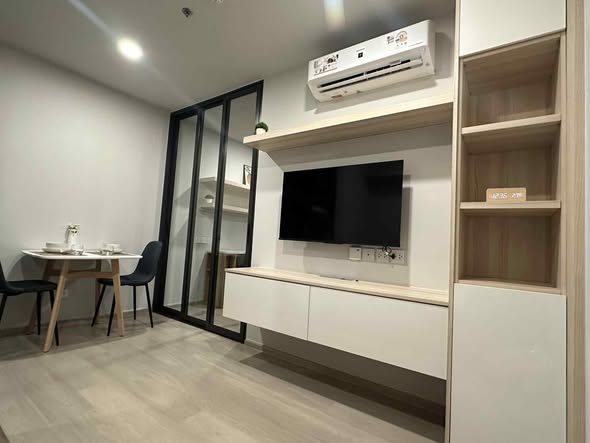 room interior of Aspire Onnut Station