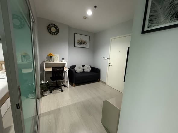 bedroom and bathroom of Aspire Rama 4