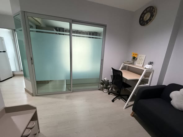 bedroom and room interior of Aspire Rama 4