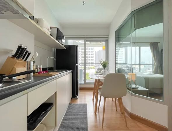living room of Aspire Rama 4