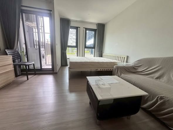 living room and bedroom of Aspire Ratchayothin