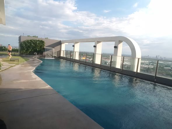 pool of Aspire Sukhumvit 48