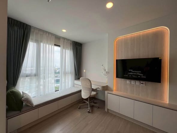 bedroom and living room of Aspire Sukhumvit-Rama 4
